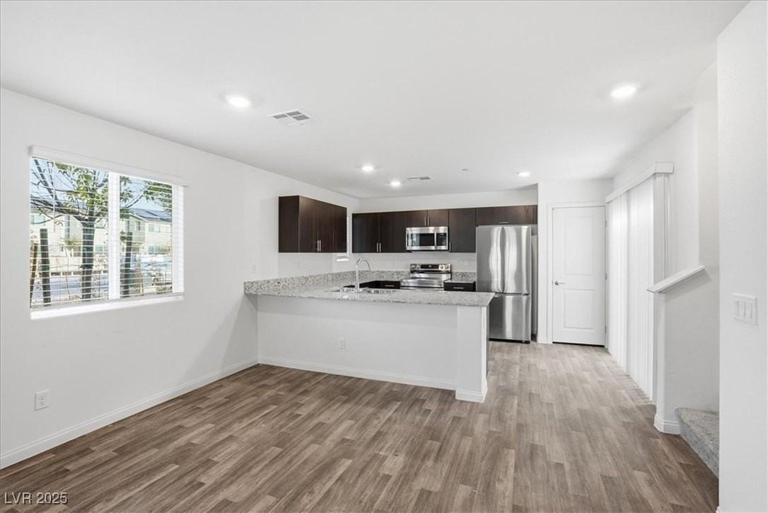 5623 Sunset Amber Ave - Photo 4 of 27