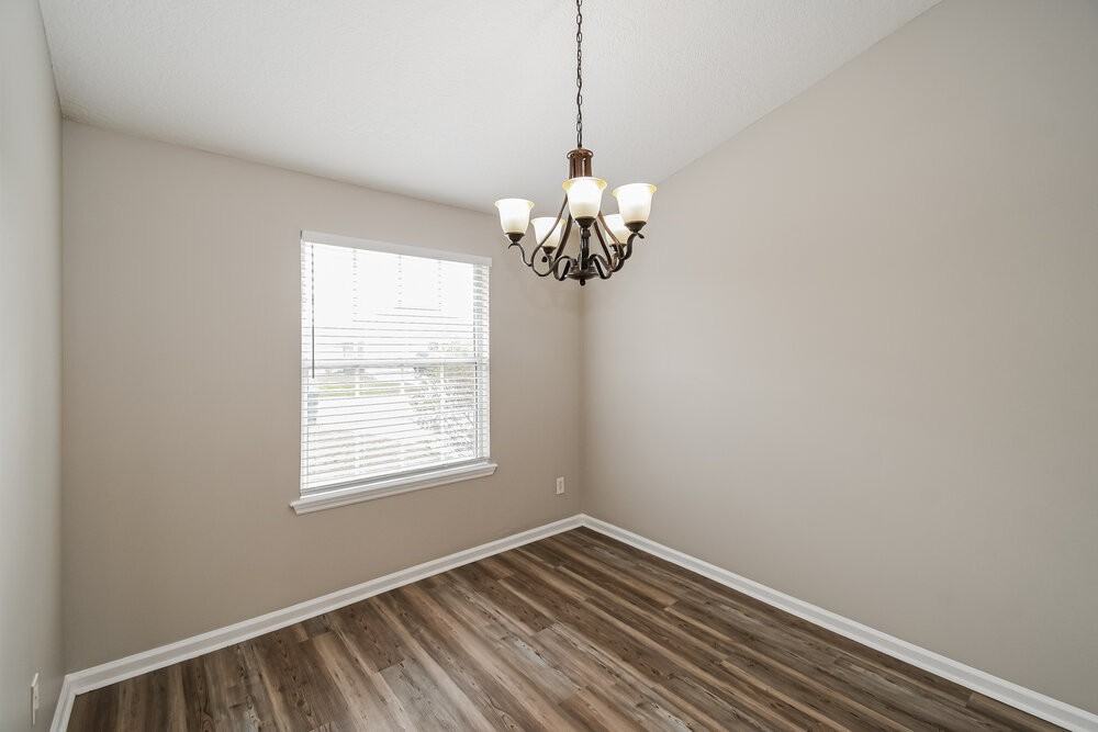 10341 Shelby Creek Rd N - Photo 6 of 16