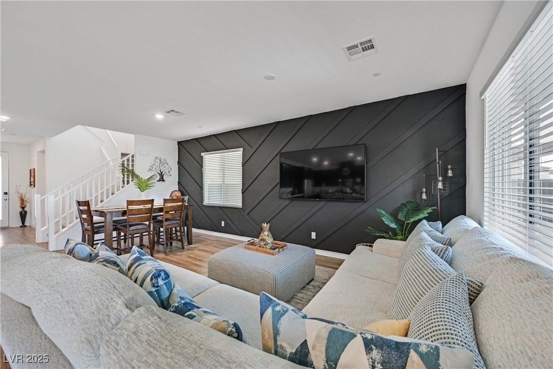 282 Mount Steele Ave - Photo 6 of 35