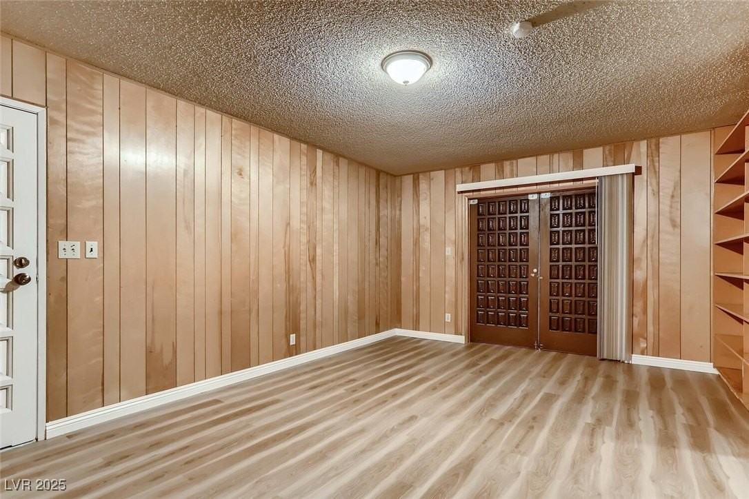 3705 Haddock Ave - Photo 5 of 28