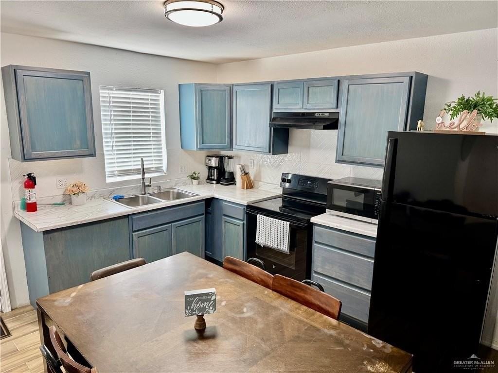 2009 Jay Ave #1 - Photo 4 of 14