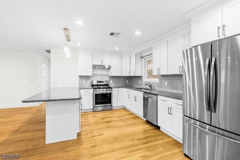 71 Saint Marys Pl #2 - Photo 2 of 45