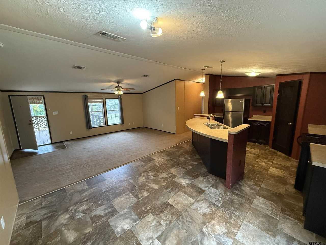 241 County Road 2445 - Photo 3 of 11