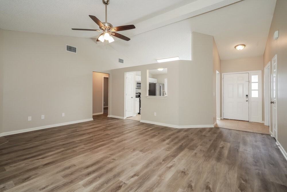 7770 Collins Ridge Blvd - Photo 6 of 16