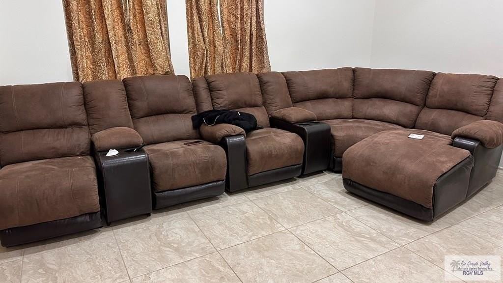 2525 Mamie Dr - Photo 6 of 29