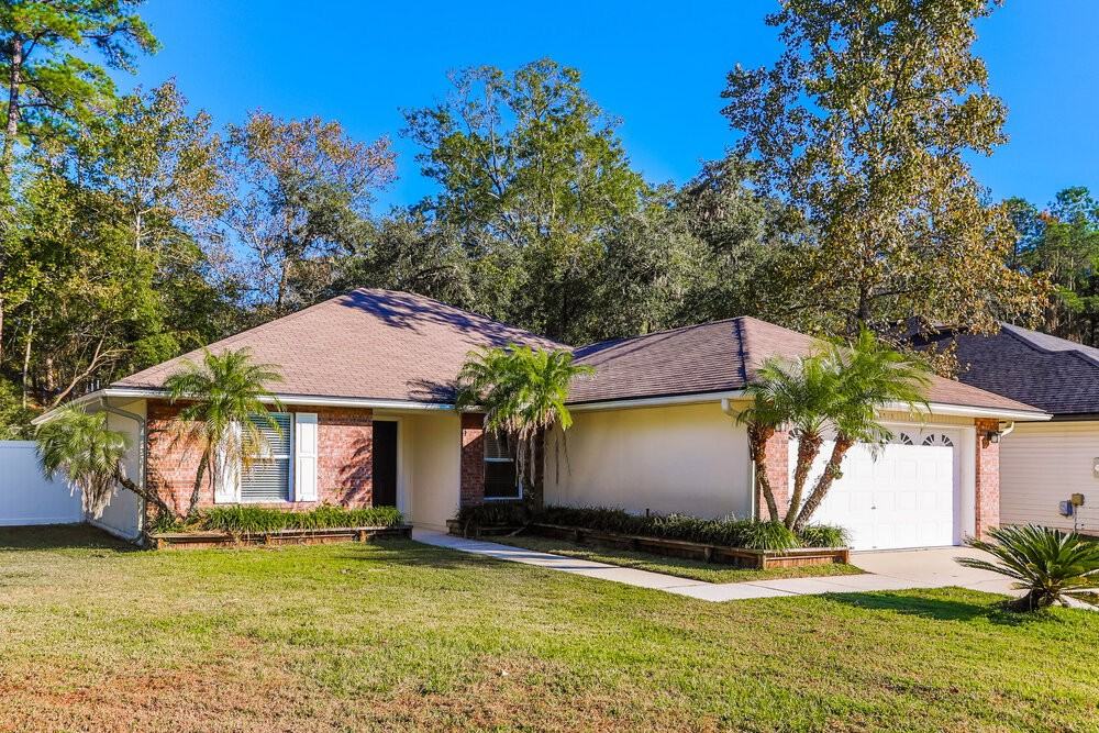 1563 Bay Harbor Dr - Photo 3 of 16