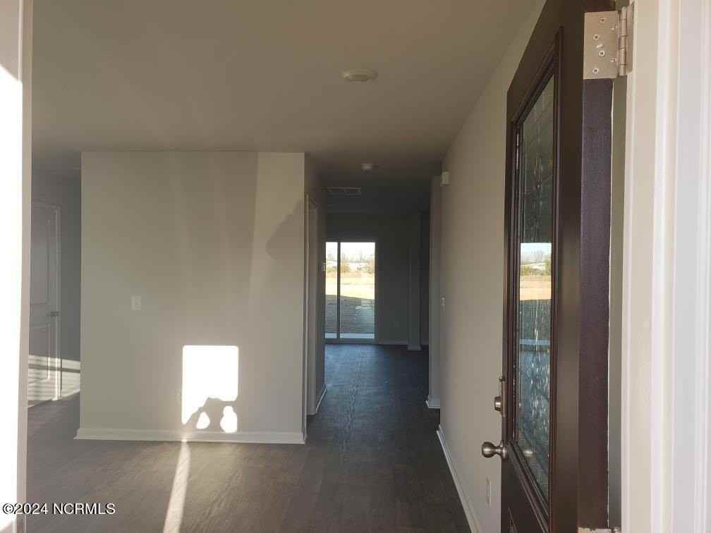 512 Dakota Ave - Photo 2 of 15