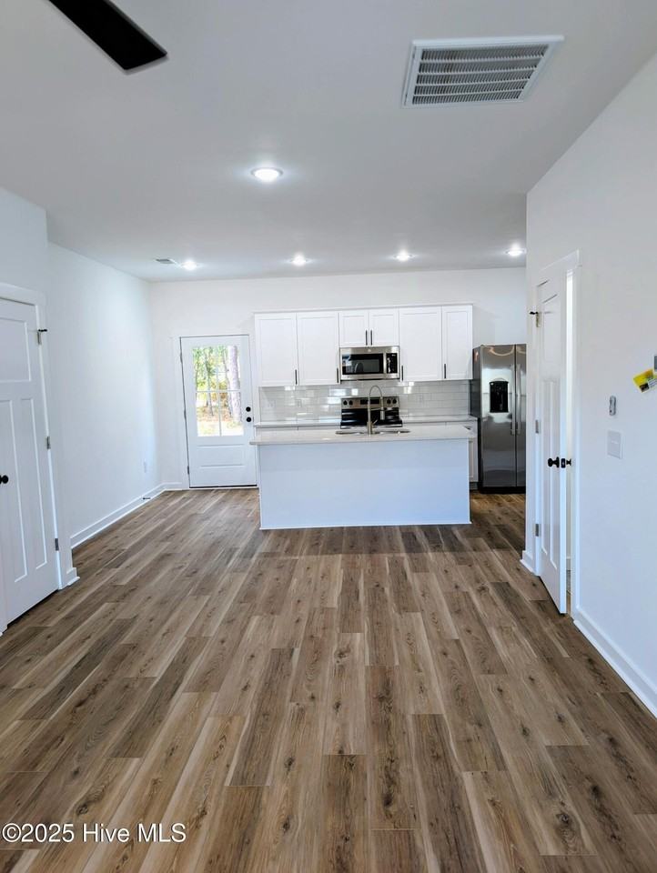 1683 E Magnolia Ct Sw - Photo 5 of 18