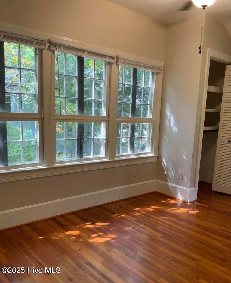 220 E Vermont Ave - Photo 7 of 9