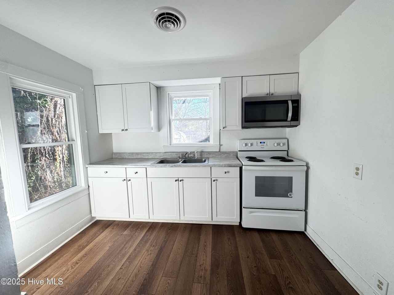 508 Bank St - Photo 6 of 7