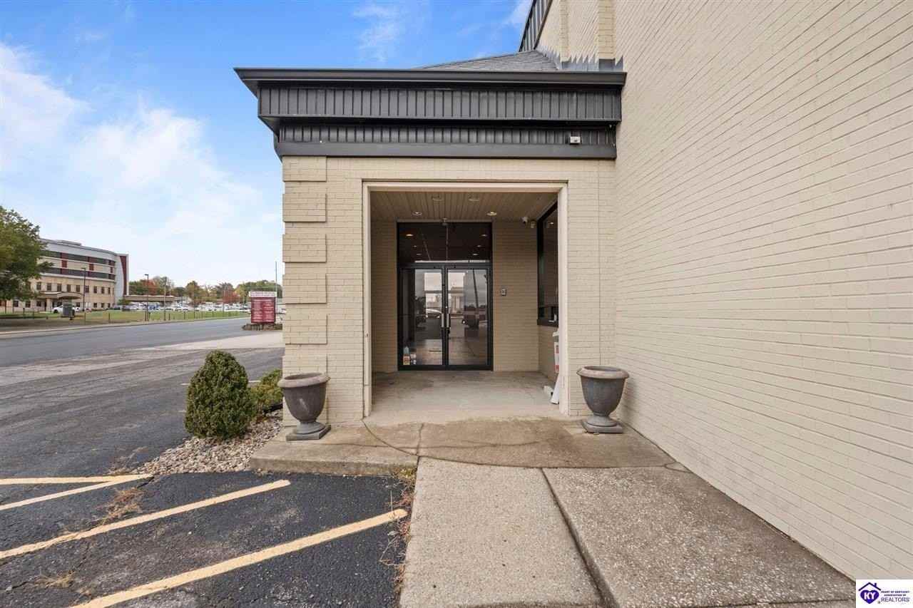 912 N Dixie Ave - Photo 4 of 27