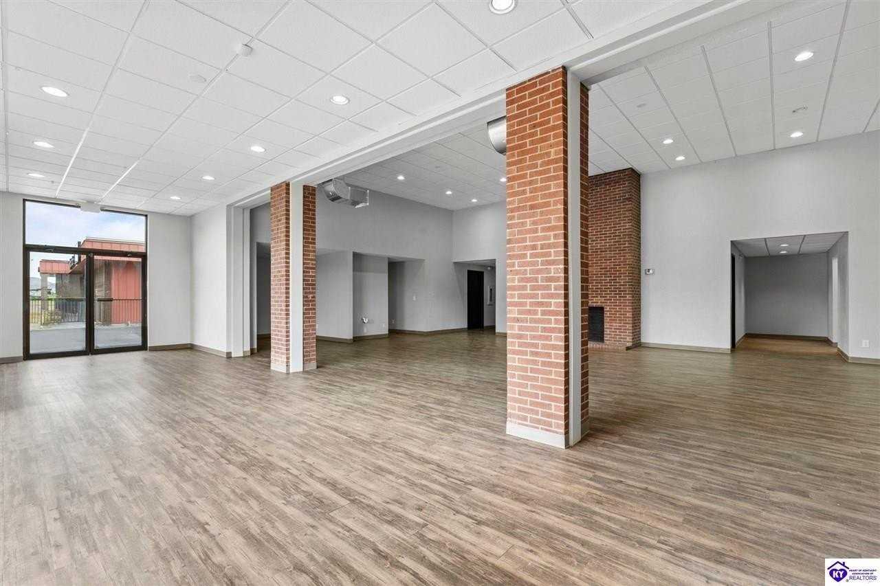 912 N Dixie Ave - Photo 6 of 27