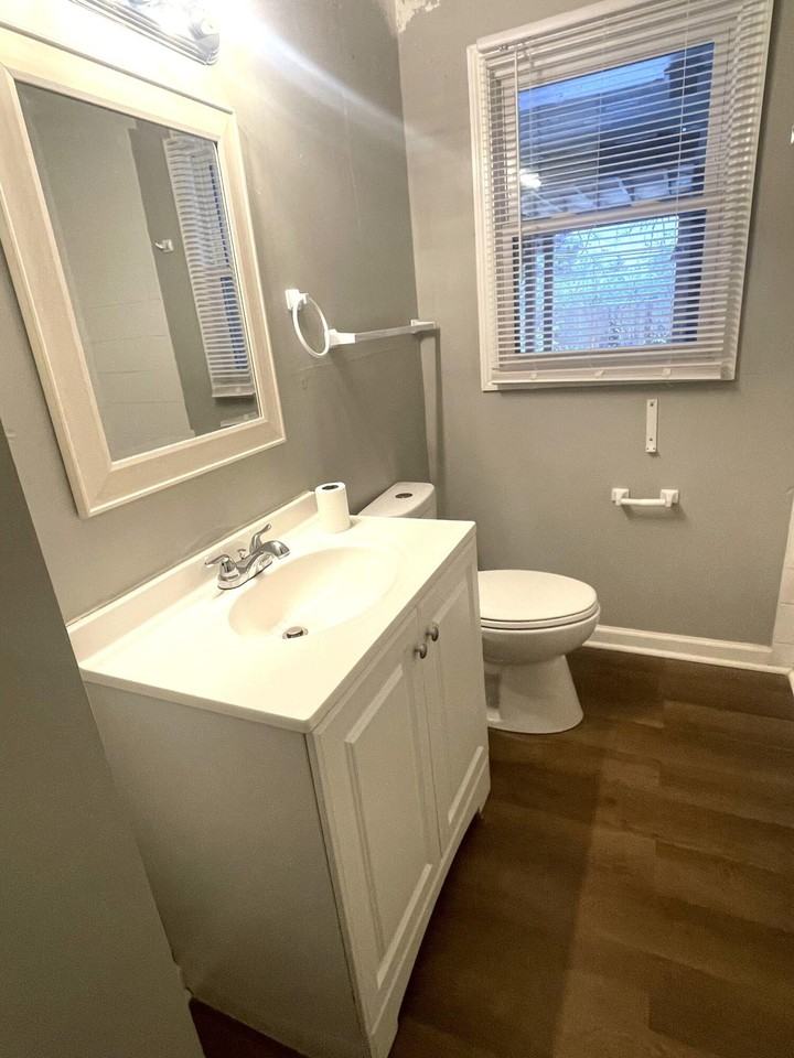 1775 1775 Harrodsburg Road unit: Ground Floor Unit-A - Photo 3 of 15