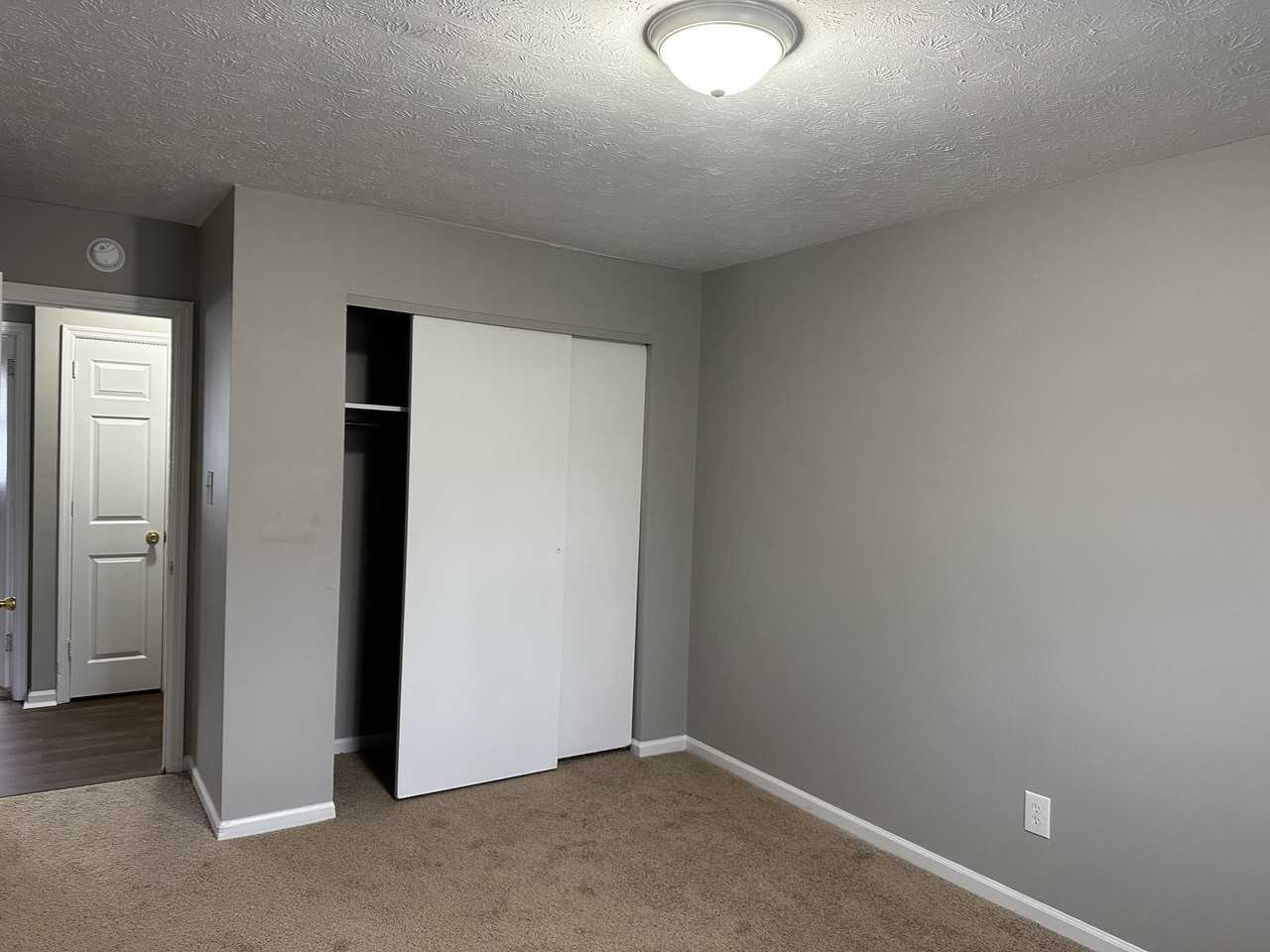 1179 Tatesbrook Dr Unit B #B - Photo 6 of 12