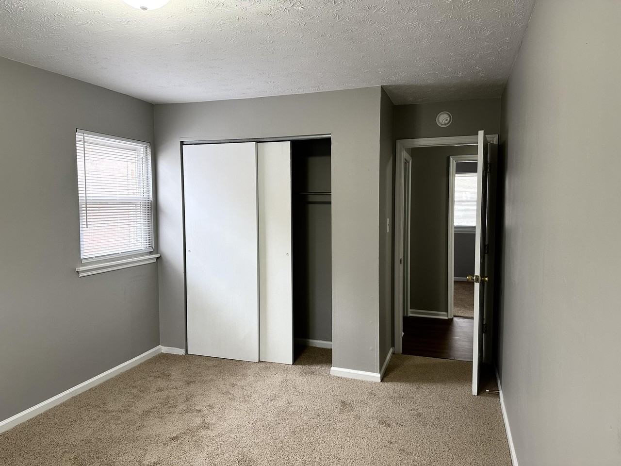 1179 Tatesbrook Dr Unit B #B - Photo 7 of 12