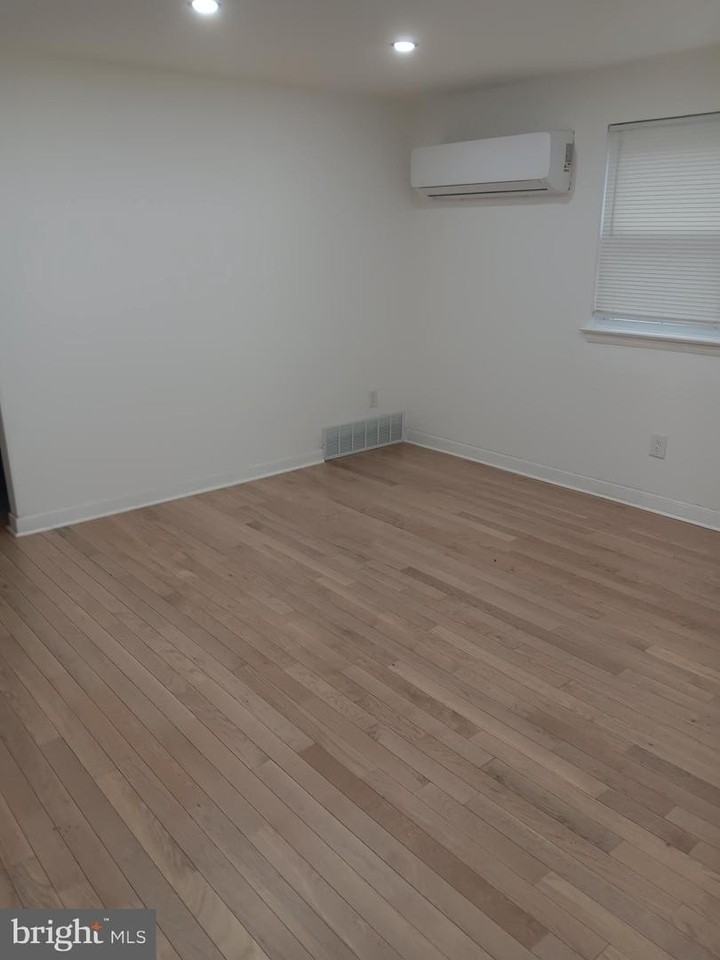 3341 Mary St - Photo 5 of 28