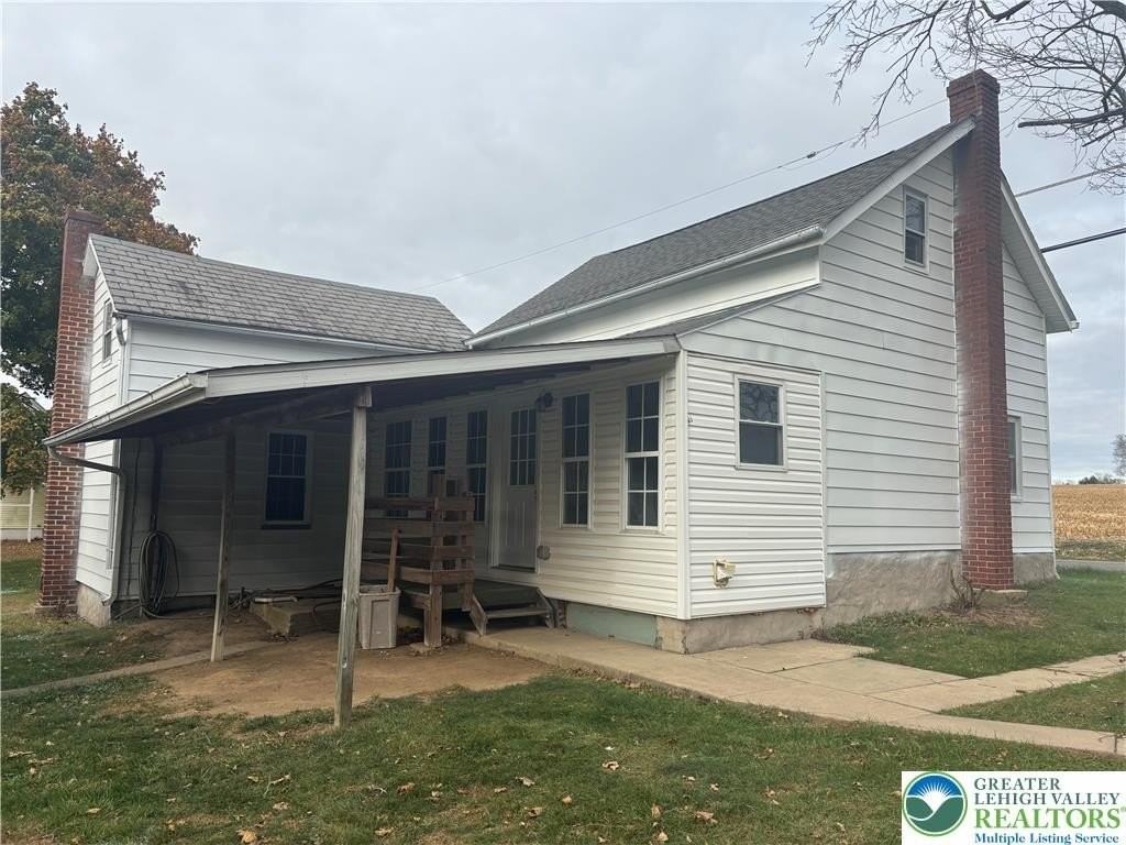 654 Youngs Hill Rd - Photo 7 of 36