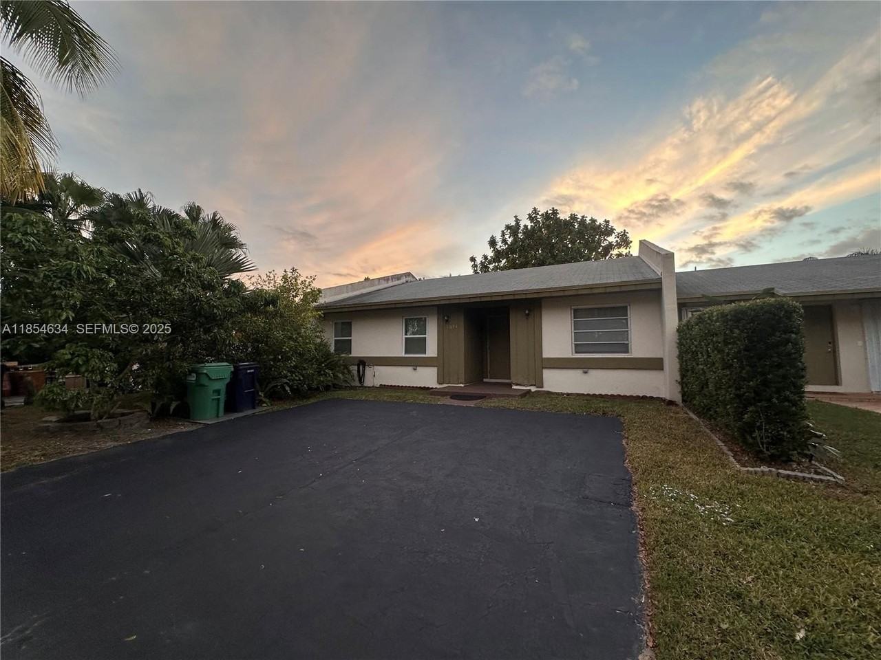 11604 Sw 124th Ct #1 - Photo 2 of 16