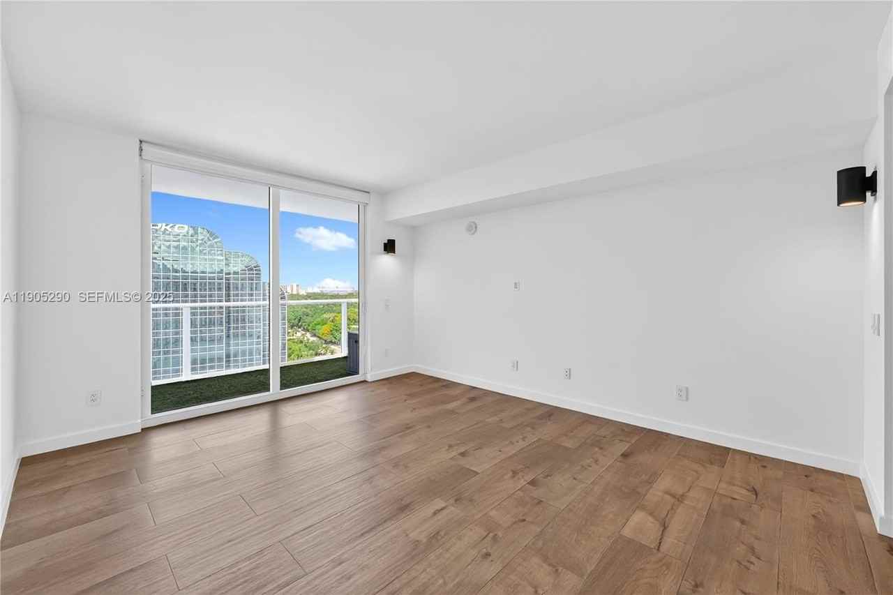 4250 Biscayne Blvd #1502 - Photo 3 of 43