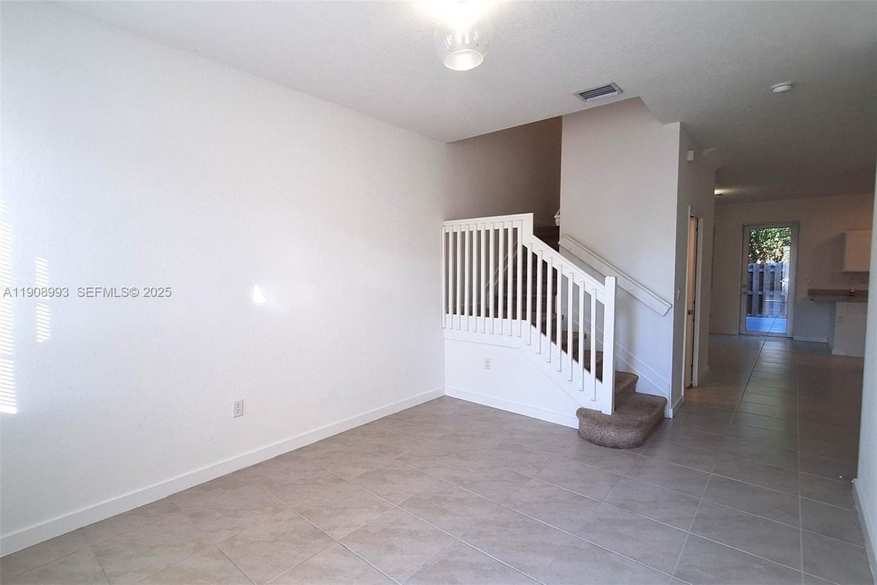 1363 Nw 208th Ter - Photo 3 of 44