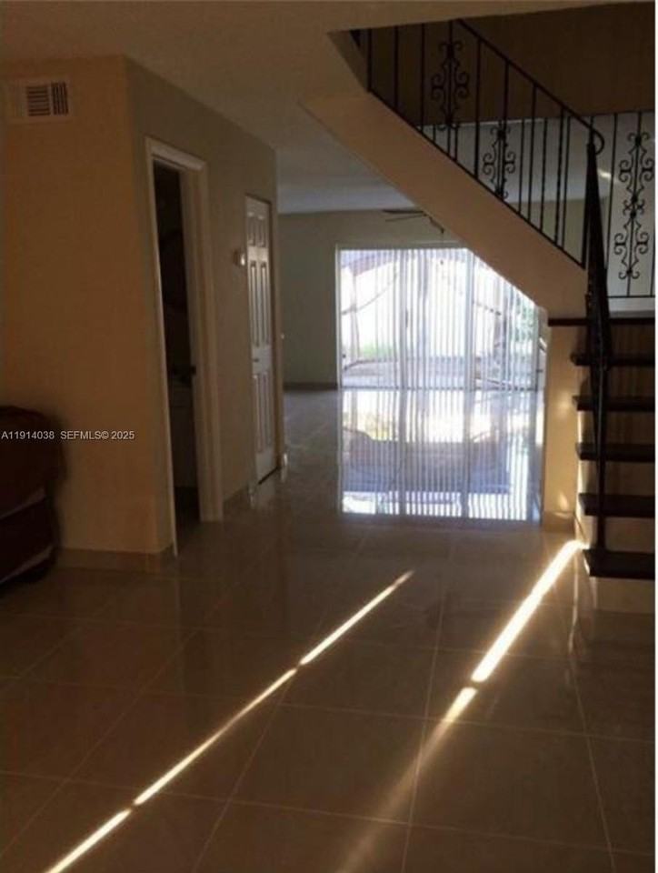 3928 Sw 67th Way #97 - Photo 3 of 9