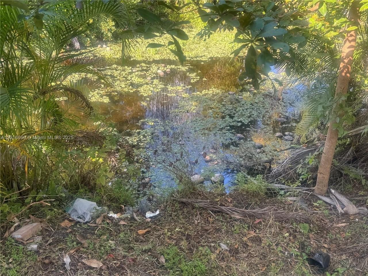 7601 Nw 13th St - Photo 6 of 10