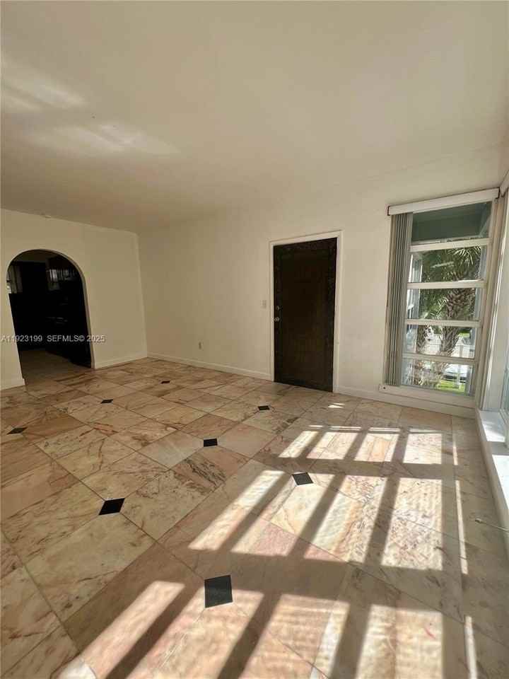 9350 E Bay Harbor Dr #6 - Photo 2 of 18