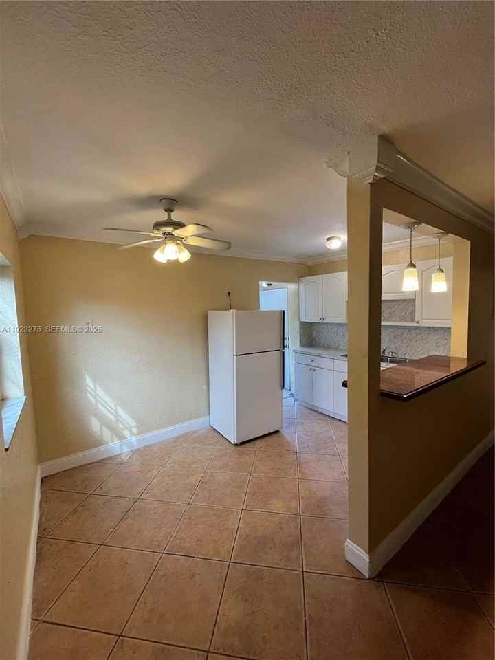 1201 Nw 117th St - Photo 5 of 20