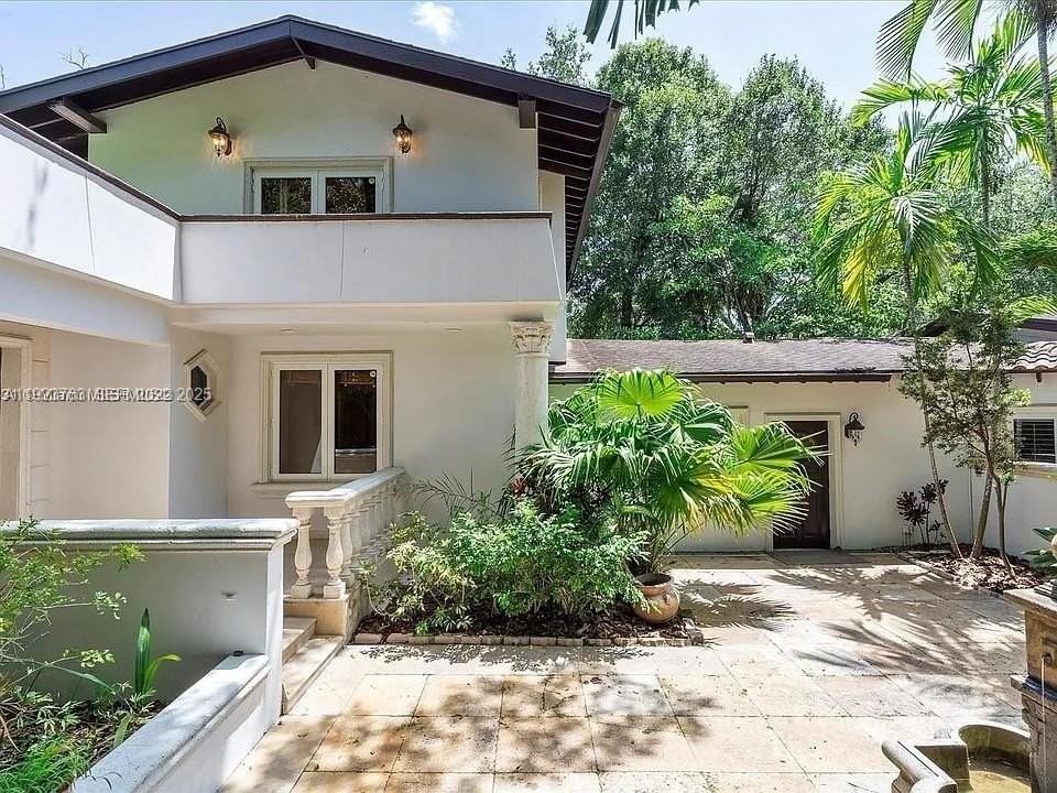 800 Sw 12th Ave - Photo 3 of 28