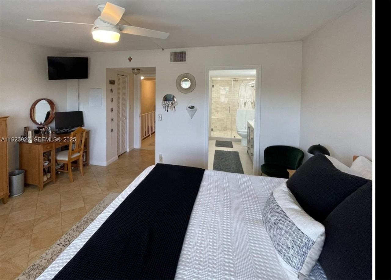 5555 N Ocean Blvd #28 - Photo 7 of 35