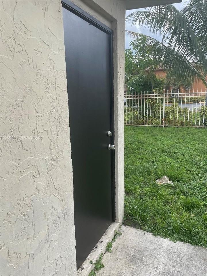 2481 Nw 13th Ct #1-2 - Photo 5 of 9