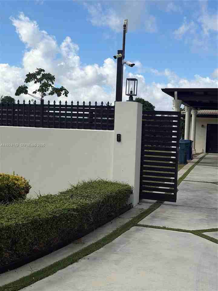 25800 Southwest 214th Avenue