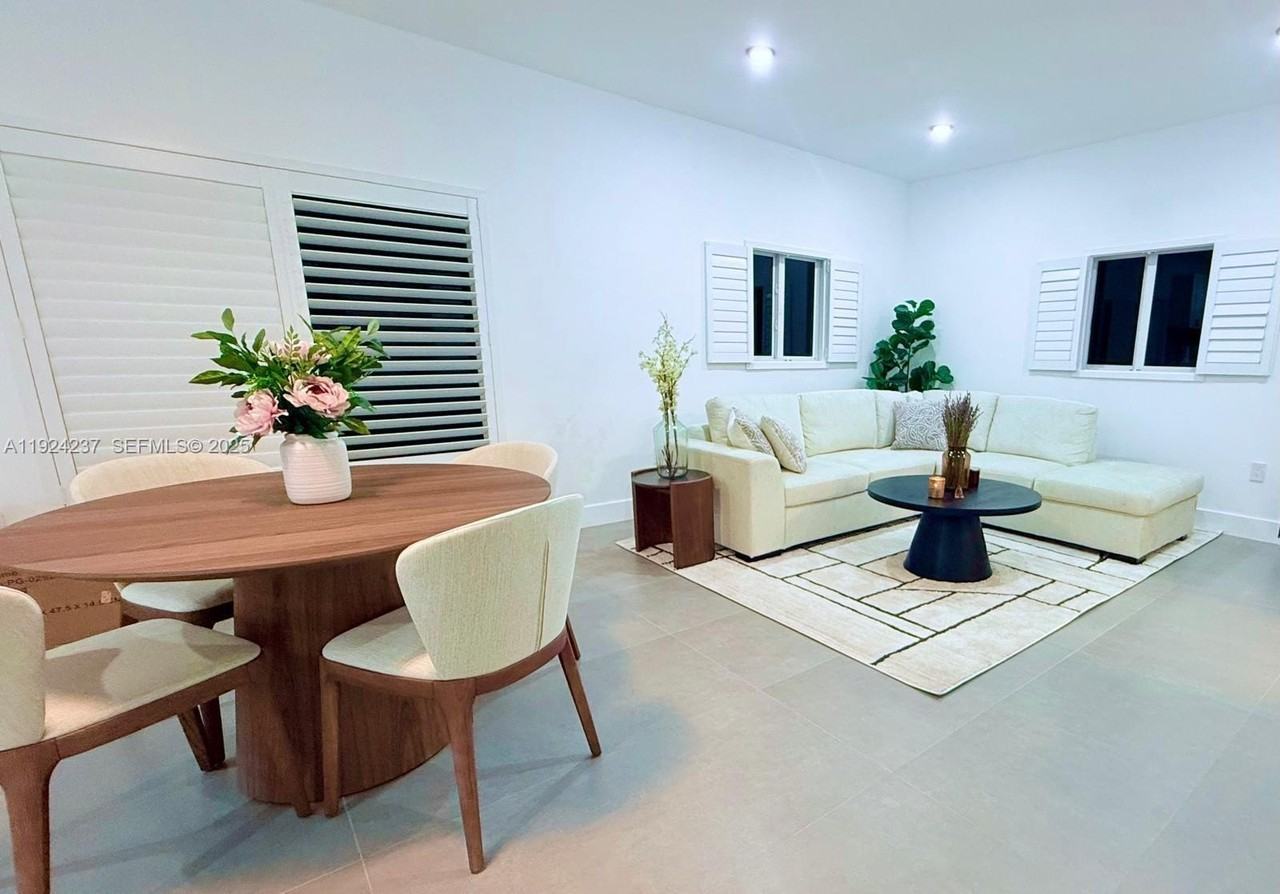 4701 Northeast 3rd Avenue #0 - Photo 2 of 34