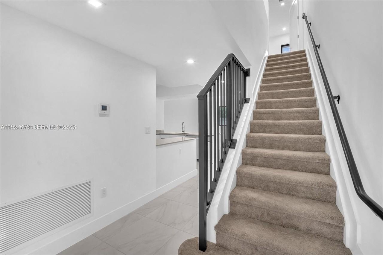 4181 N Oak Pl - Photo 7 of 27