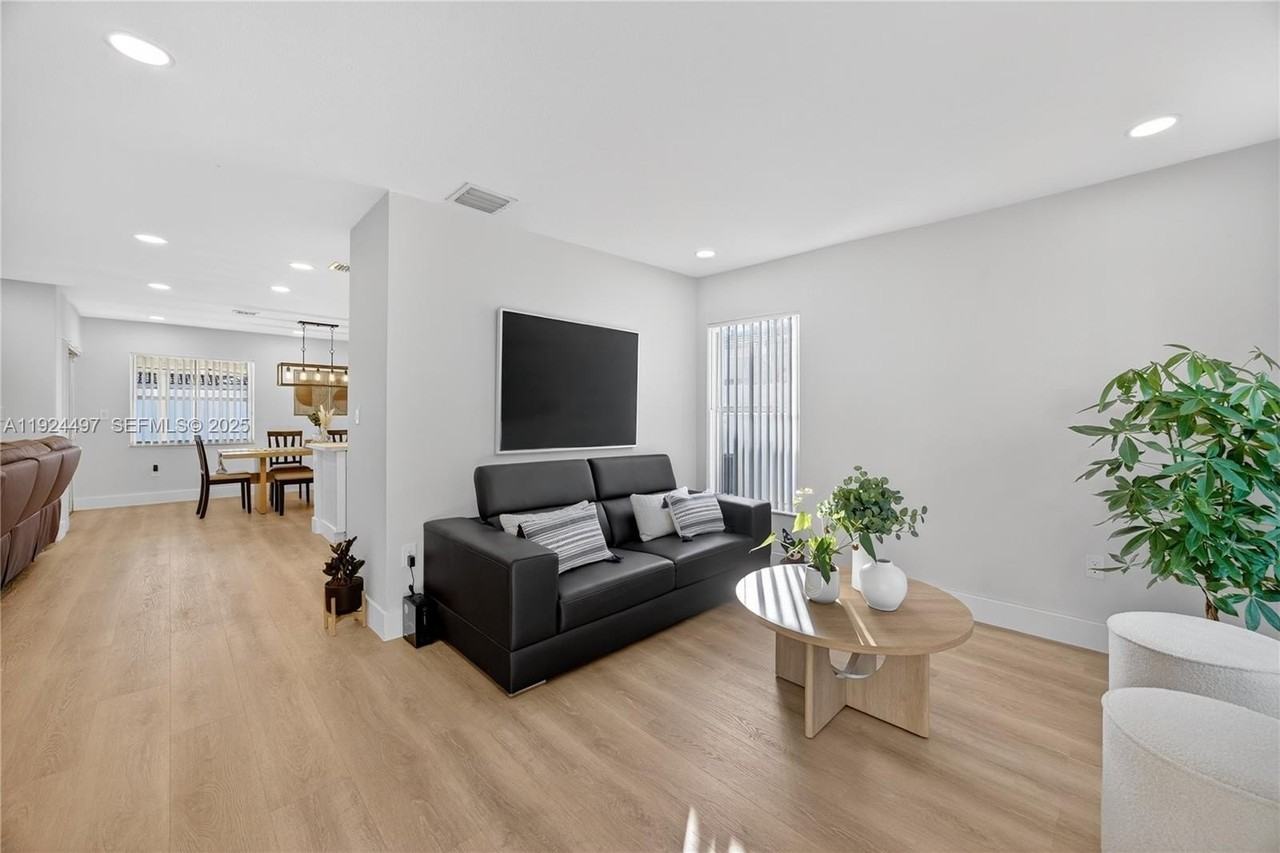 11352 Sw 245th St #00 - Photo 5 of 29