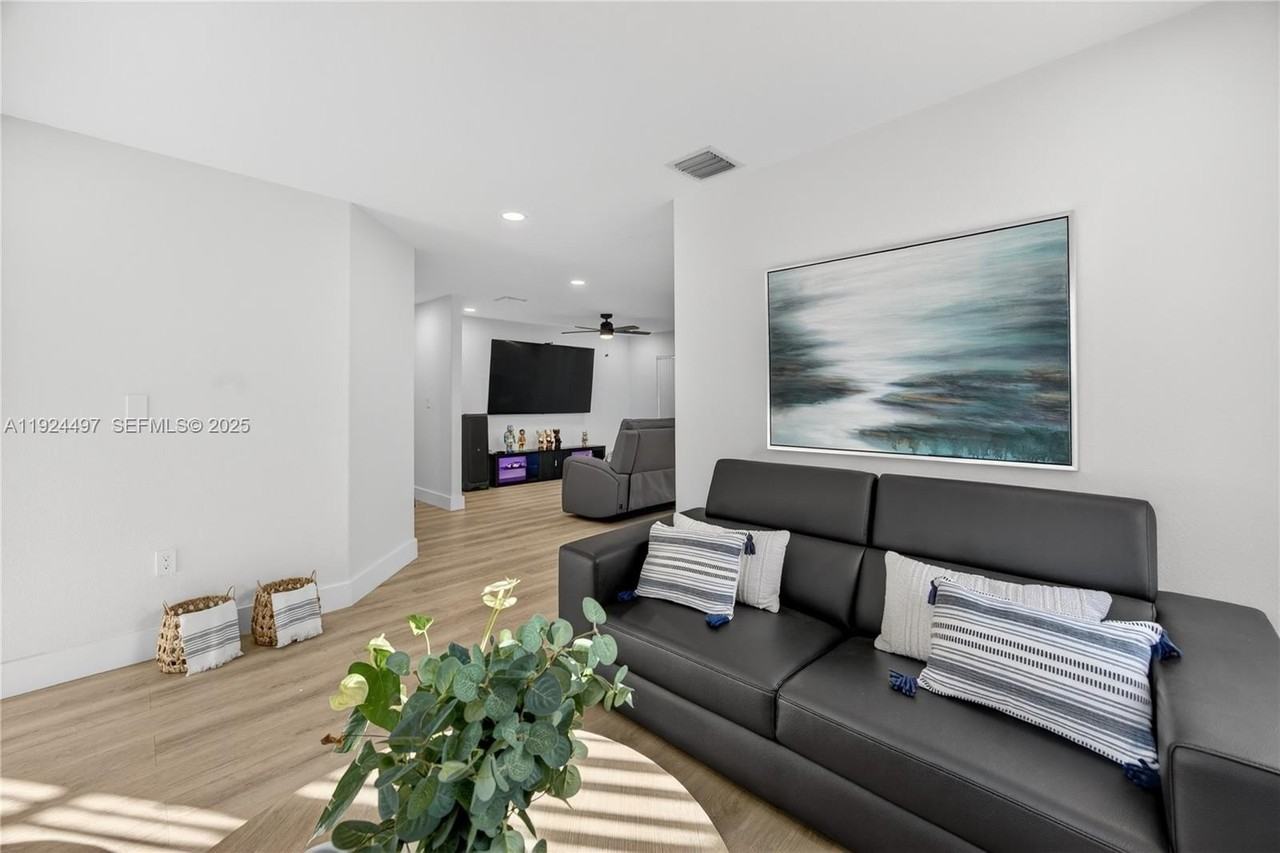 11352 Sw 245th St #00 - Photo 6 of 29