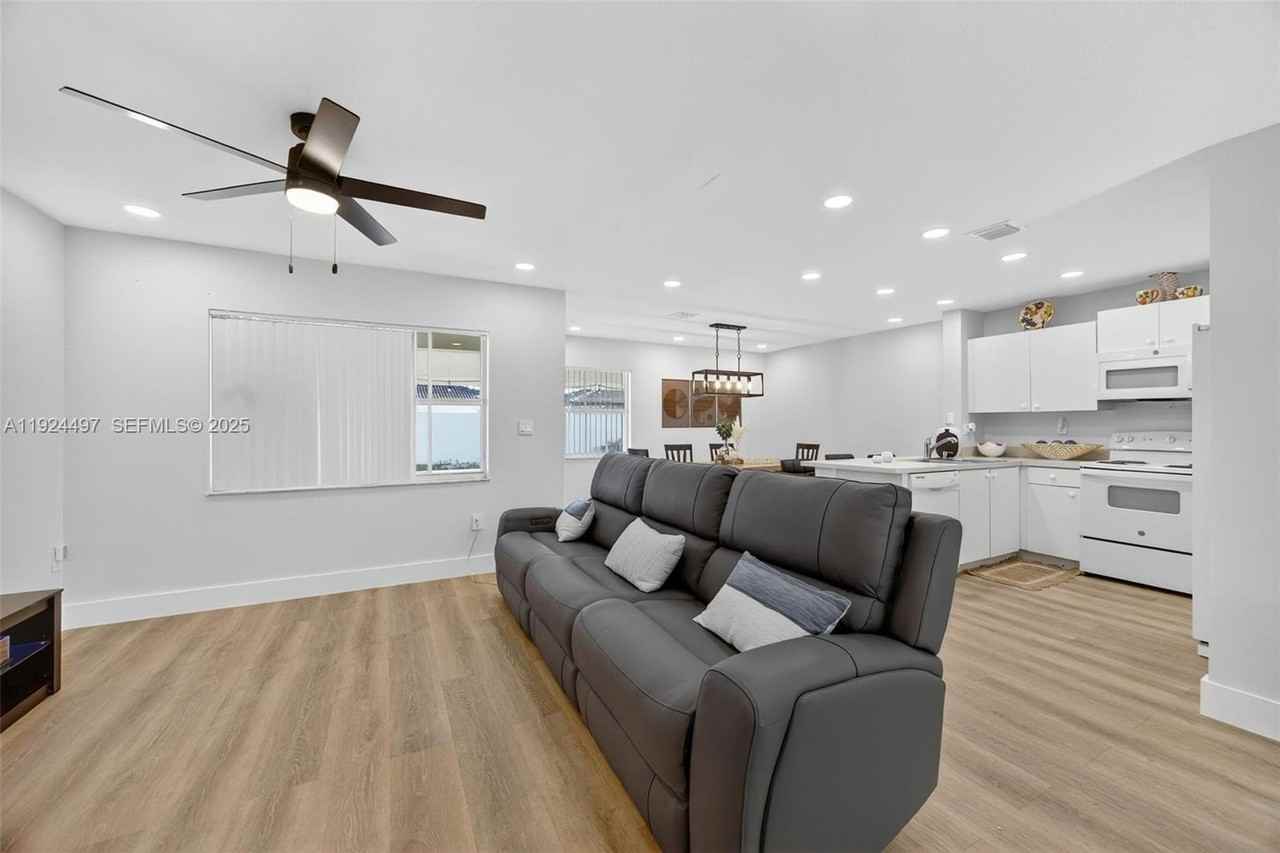 11352 Sw 245th St #00 - Photo 7 of 29