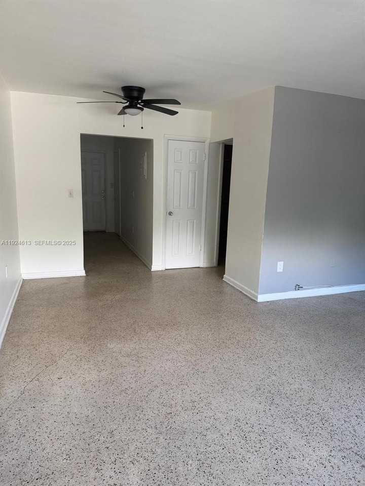 1940 Ne 167th St #3 - Photo 2 of 5