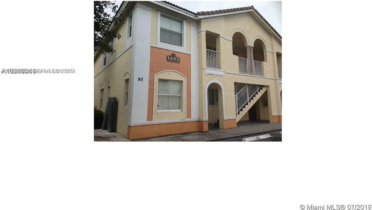 1692 Se 29th Ct #104