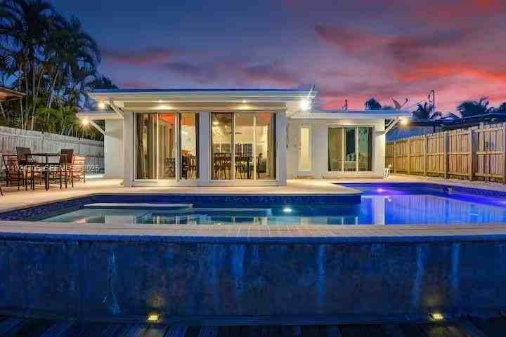 2525 Gulfstream Ln #2525 - Photo 3 of 36