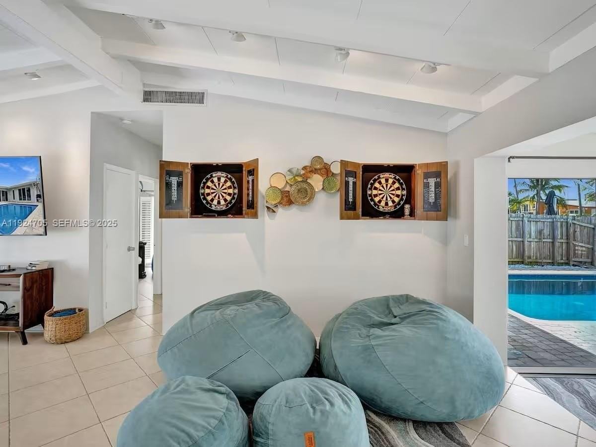 2525 Gulfstream Ln #2525 - Photo 6 of 36