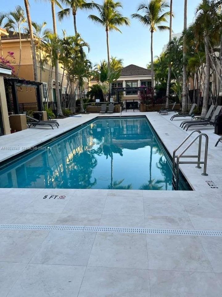 2891 Ne 185th St #1006 - Photo 4 of 40