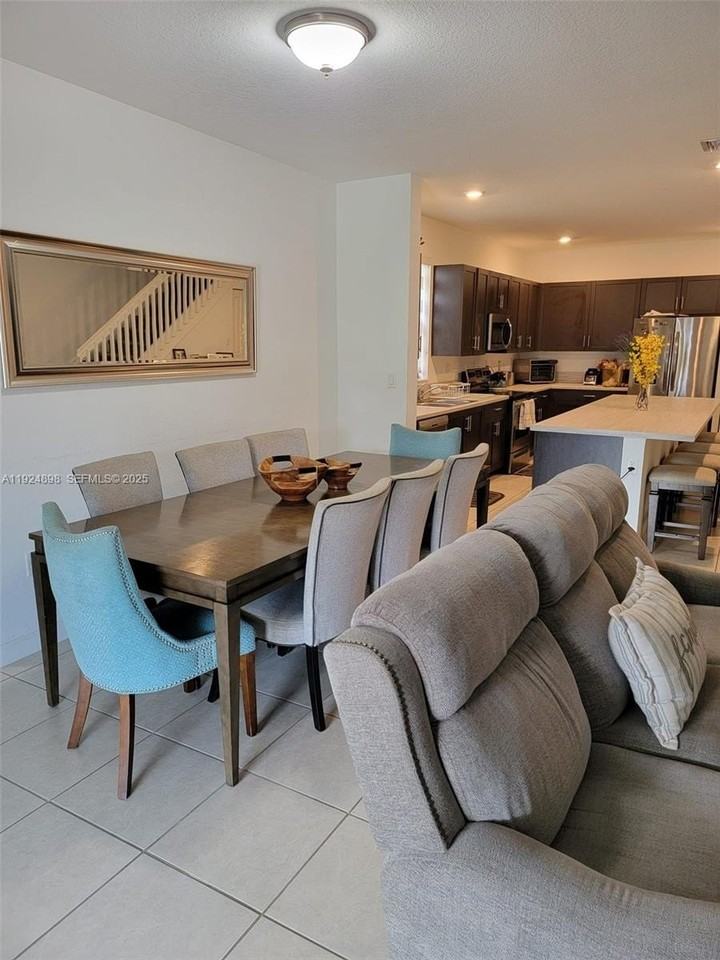 25278 Southwest 108th Avenue #1 - Photo 7 of 10