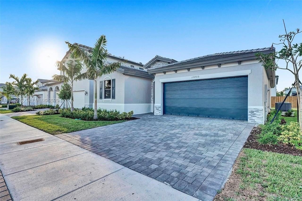 13405 Sw 285th St #13405 - Photo 3 of 50