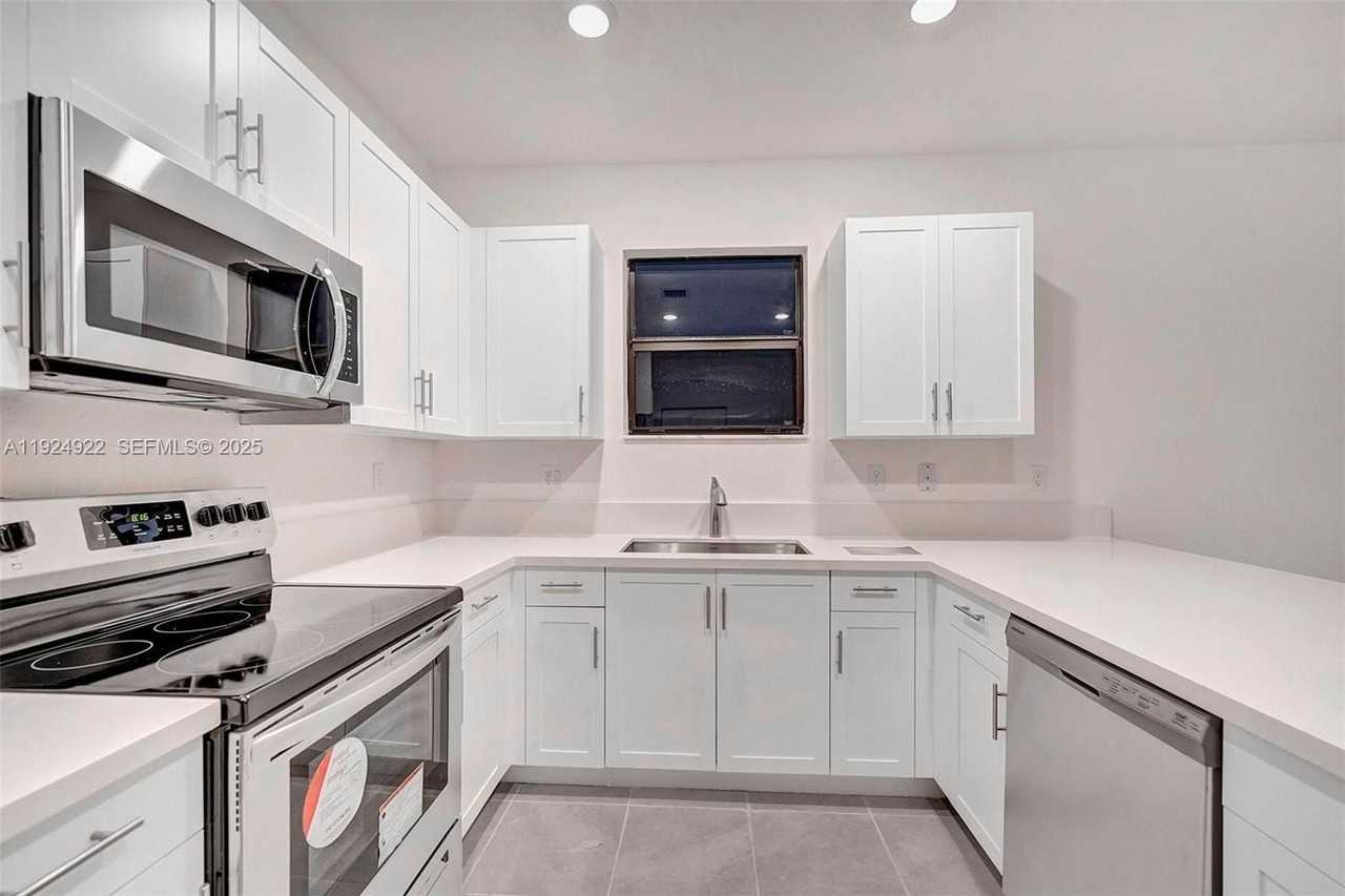 13405 Sw 285th St #13405 - Photo 6 of 50