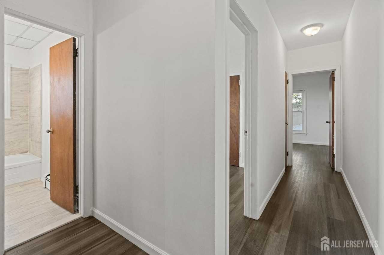 2063 Elizabeth Ave #7 - Photo 6 of 10