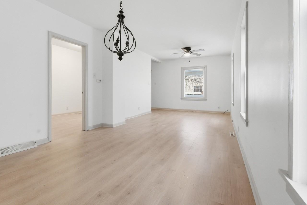 6118 24th Ave - Photo 4 of 20