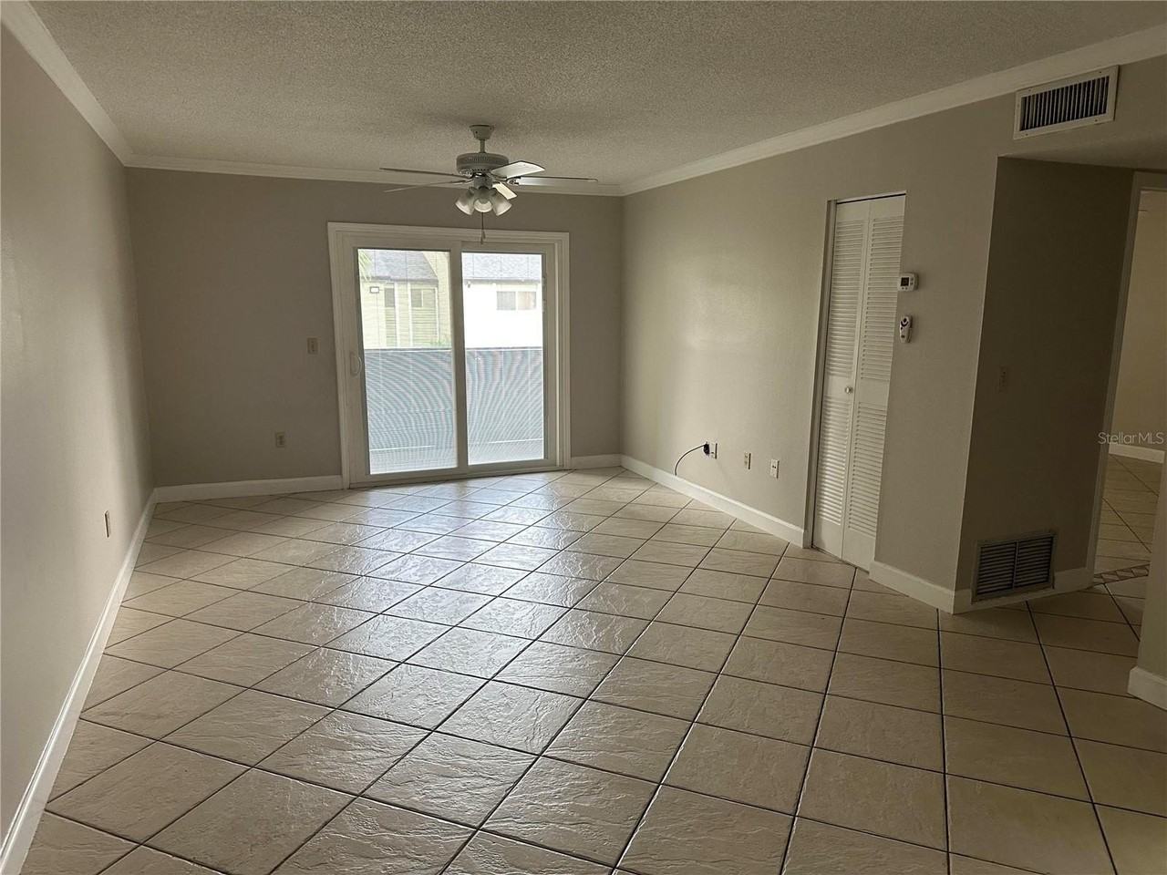 904 Lake Destiny Rd #G - Photo 2 of 22