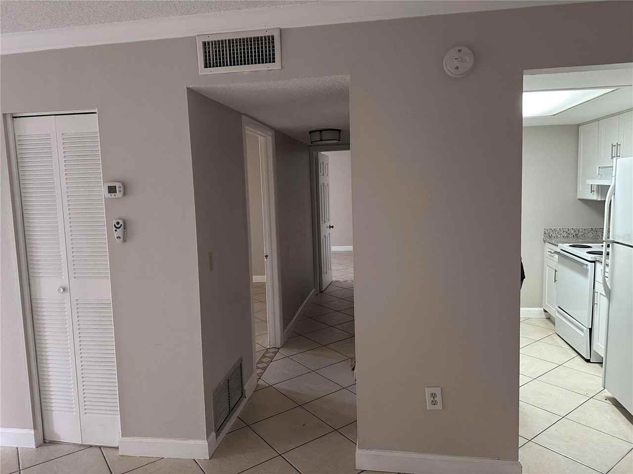 904 Lake Destiny Rd #G - Photo 3 of 22