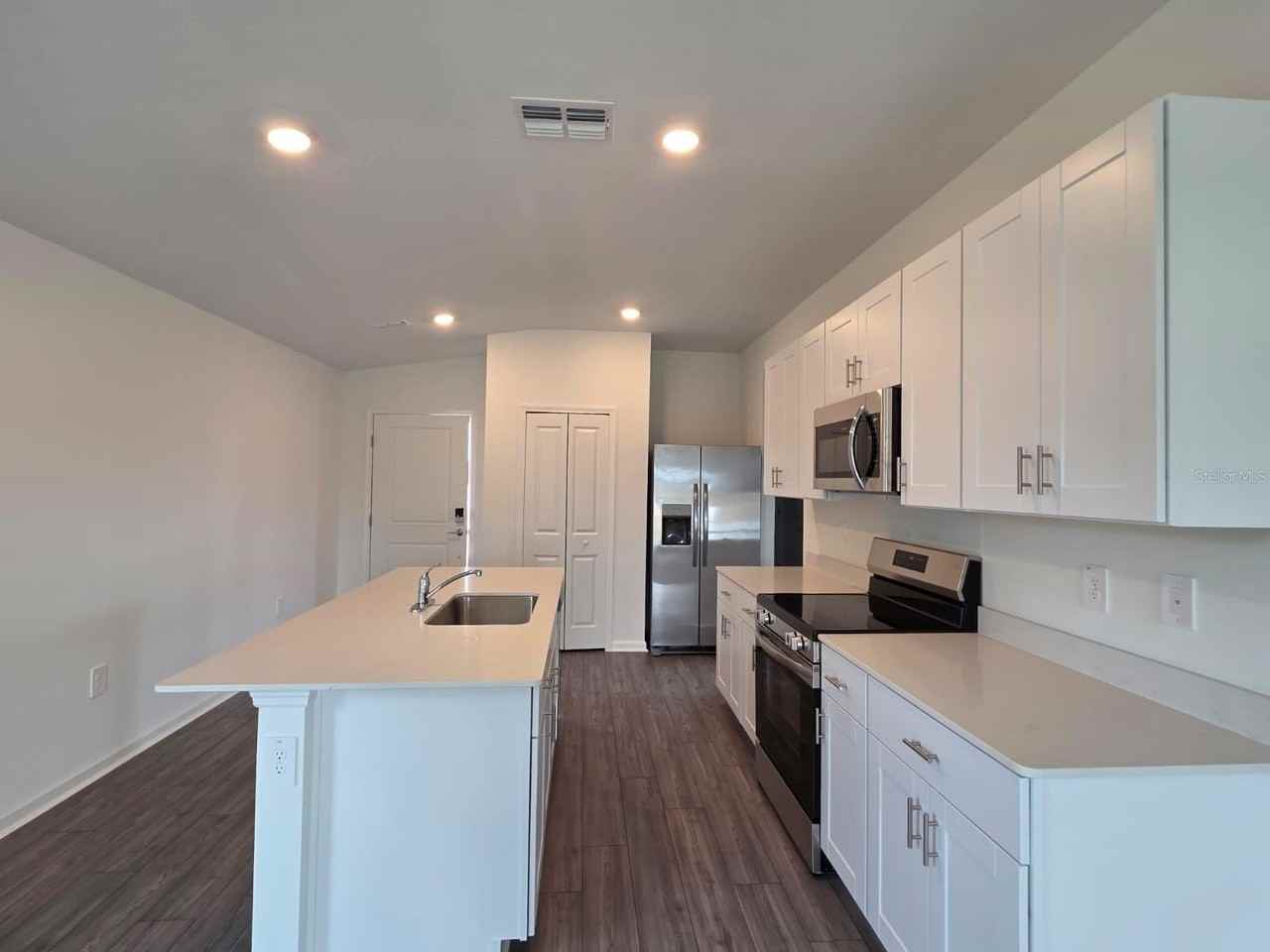 8066 Southwest 44th Terrace - Photo 6 of 26